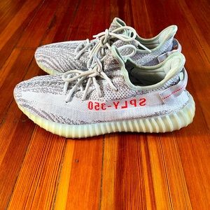 Yeezy Boost 350 V2